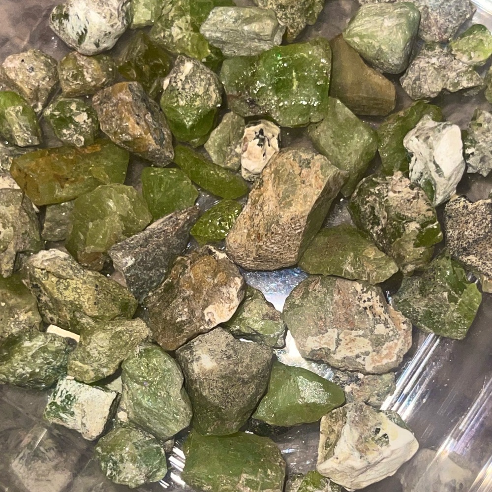 💚 WOW 💚 3 Super Gemmy Lime Green August Birthstone Peridot w/ 5 to 25% Matrix